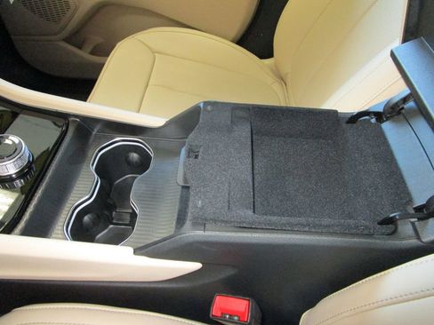 New 2025 Jeep Grand Cherokee L Limited w/ Luxury Tech Group II image 42