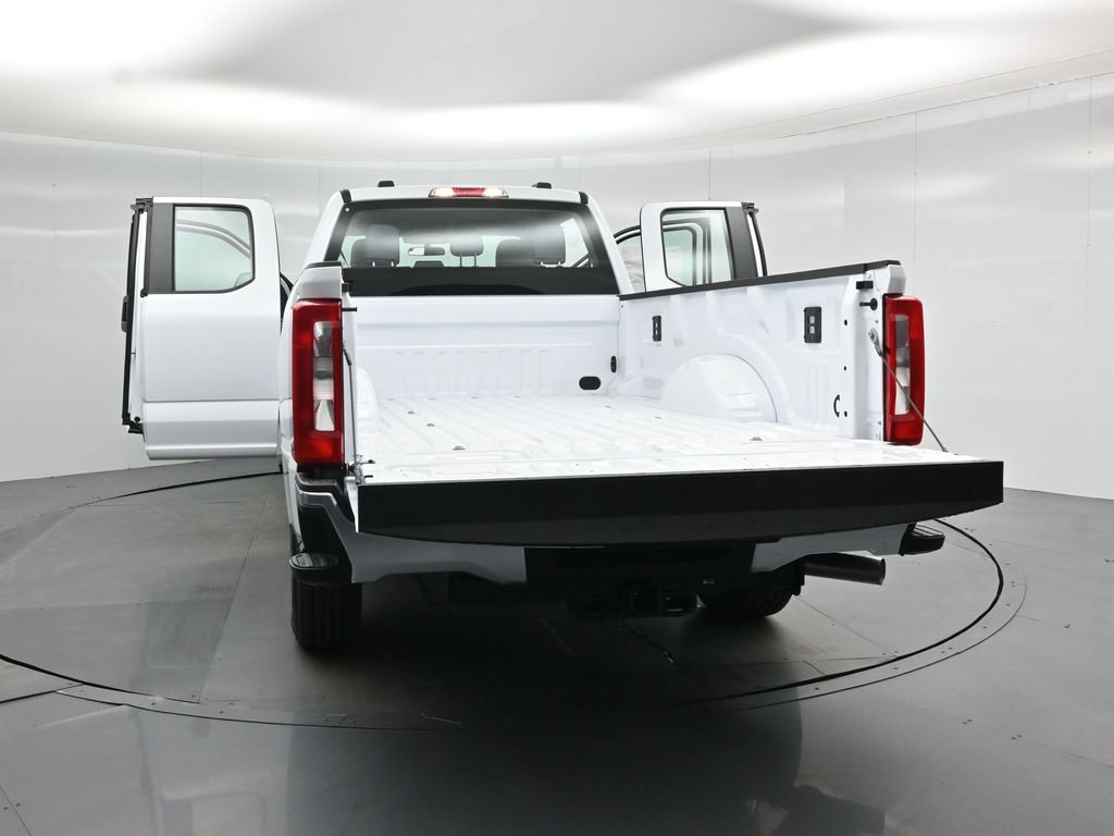 New 2026 Ford F250 XL w/ XL Chrome Package RWD image 26
