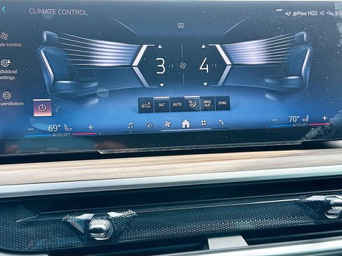 Used 2025 BMW X5 sDrive40i w/ Parking Assistance Package RWD image 16