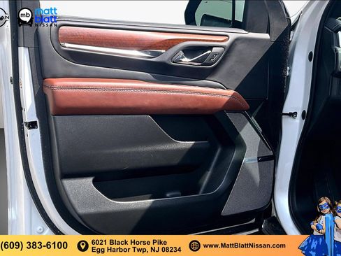Used 2023 GMC Yukon Denali Ultimate AWD/4WD image 18