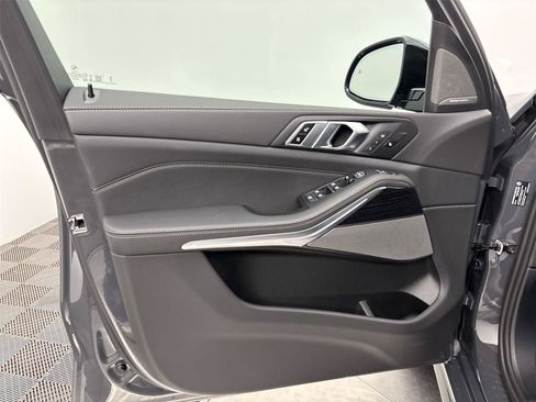 New 2026 BMW X5 xDrive40i w/ M Sport Package AWD/4WD image 26