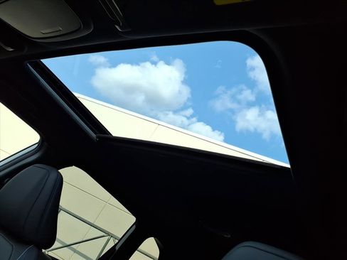 New 2025 Subaru Forester Limited w/ Popular Package image 8