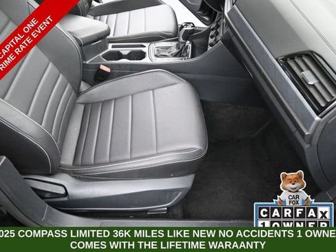 Used 2024 Volkswagen Jetta SE FWD image 25