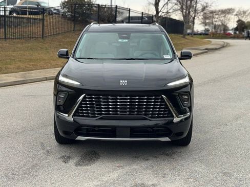New 2026 Buick Enclave Avenir w/ Super Cruise Package image 8