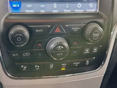 Used 2018 Jeep Grand Cherokee Limited image 17