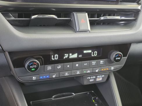 New 2026 Subaru Outback Touring XT AWD/4WD image 32