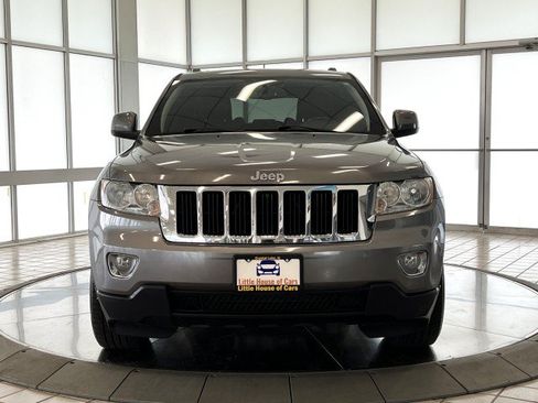 Used 2012 Jeep Grand Cherokee Laredo AWD/4WD image 2