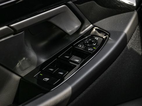 New 2026 BMW 530i xDrive w/ Premium Package image 12