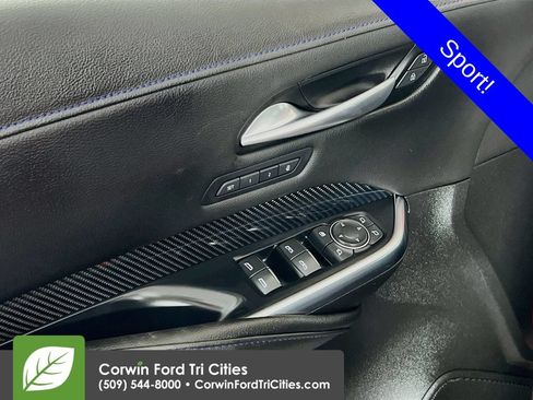 Used 2025 Cadillac XT4 Sport w/ LPO, Red Accent Package AWD/4WD image 12