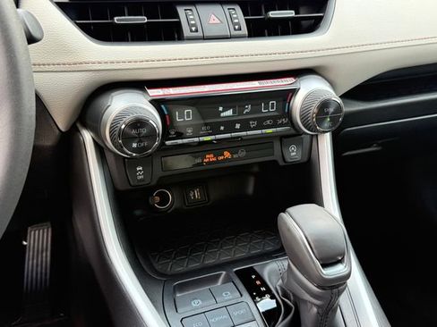 Used 2025 Toyota RAV4 XLE Premium FWD image 17
