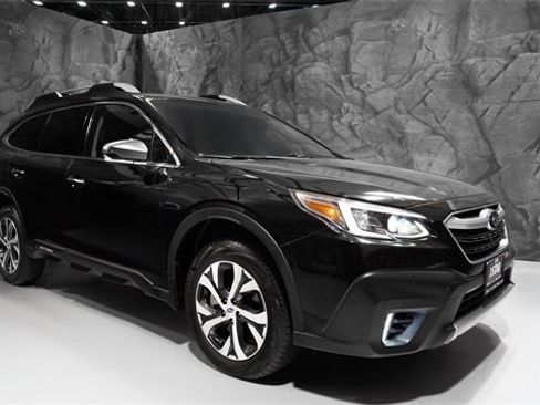 Used 2022 Subaru Outback Touring XT w/ Popular Package #2 image 25