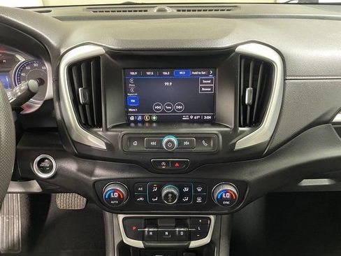 Used 2022 GMC Terrain SLE w/ Driver Convenience Package AWD/4WD image 16