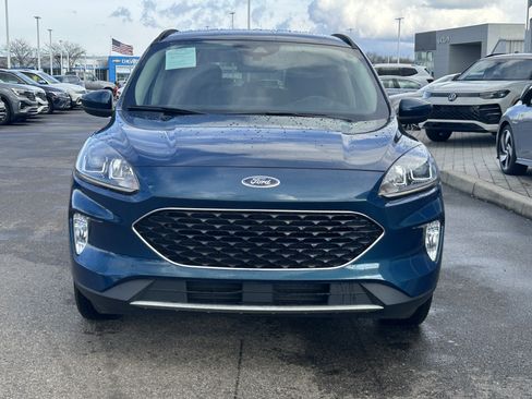 Used 2020 Ford Escape SEL image 2