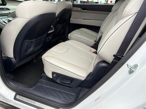 Used 2021 Hyundai Palisade Limited image 21