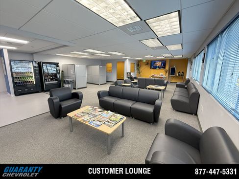 New 2025 Chevrolet Suburban RST w/ Comfort Package image 31