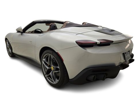 Used 2024 Ferrari Roma Spider image 11