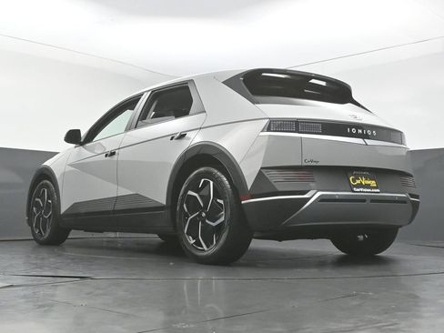 Used 2024 Hyundai Ioniq 5 SE RWD image 46
