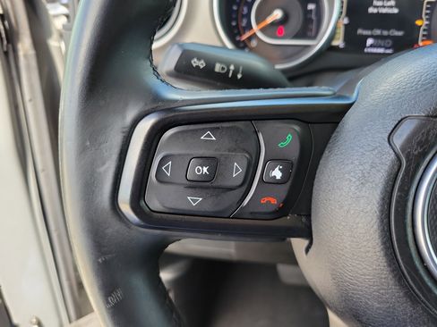 Used 2018 Jeep Wrangler Unlimited Sport S AWD/4WD image 25