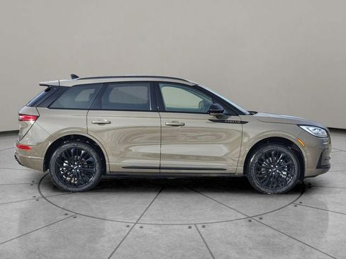 New 2026 Lincoln Corsair Grand Touring AWD/4WD image 13