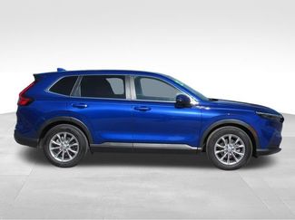 Used 2025 Honda CR-V EX video 3