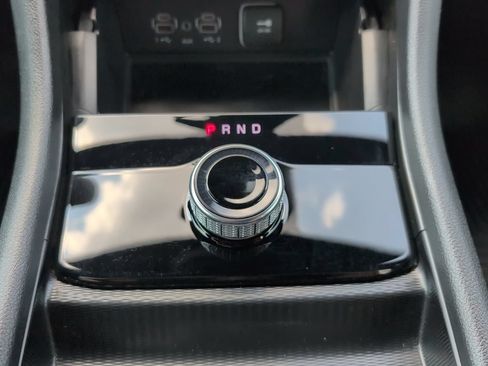 Used 2025 Jeep Grand Cherokee Altitude AWD/4WD image 25