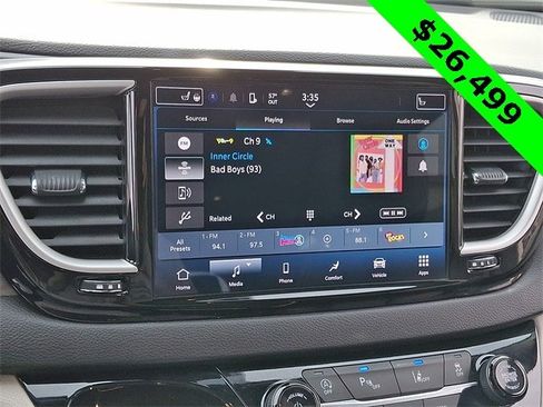 Certified 2024 Chrysler Pacifica Touring-L image 18