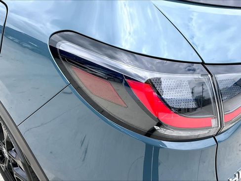 Used 2025 Honda HR-V Sport image 29