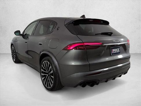 Used 2023 Maserati Grecale Modena image 3