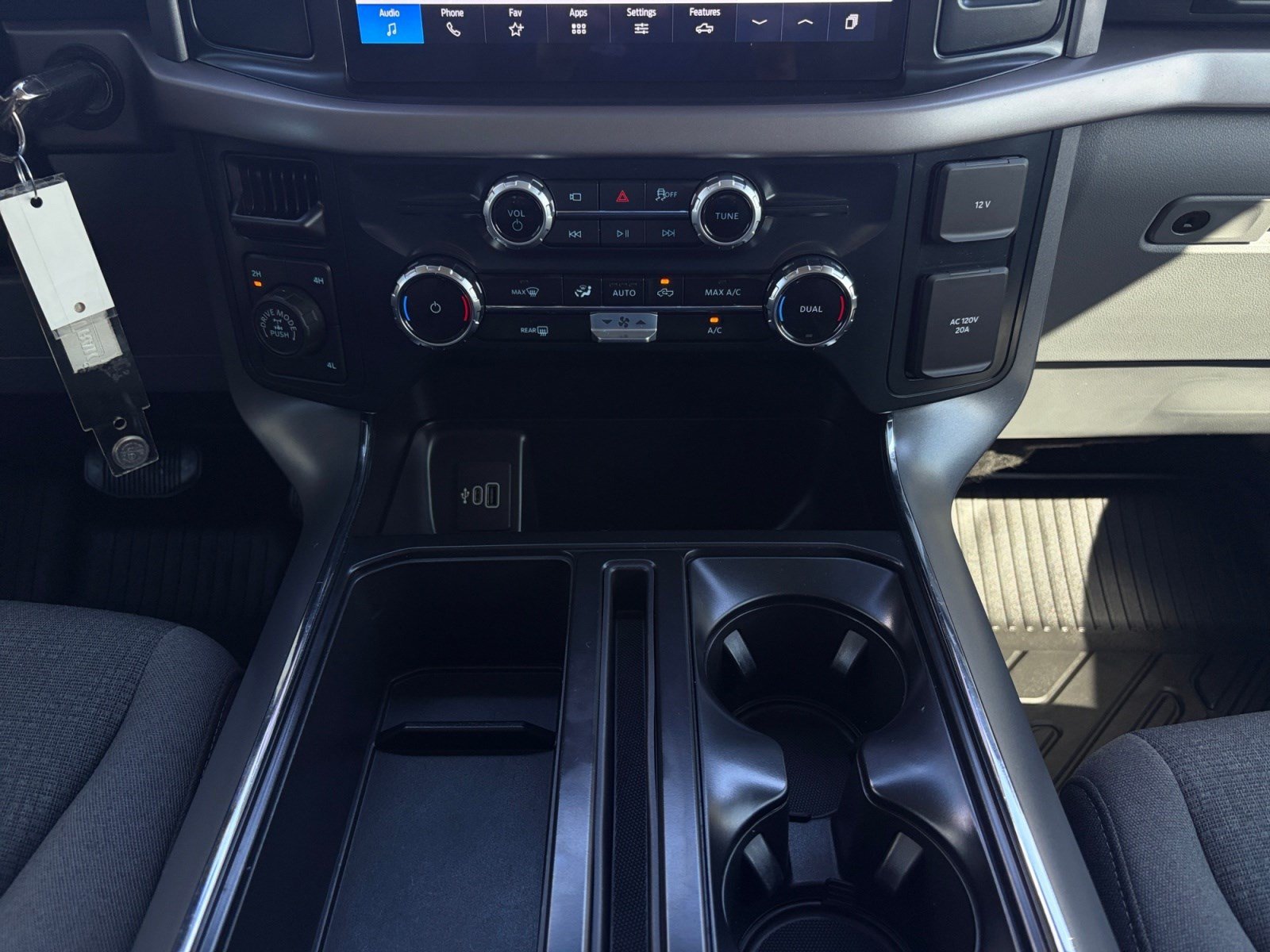 Used 2025 Ford F150 XLT w/ Equipment Group 301A Standard AWD/4WD image 18