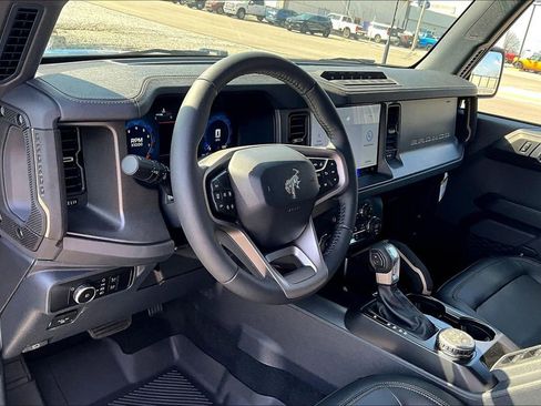 New 2025 Ford Bronco Badlands AWD/4WD image 6