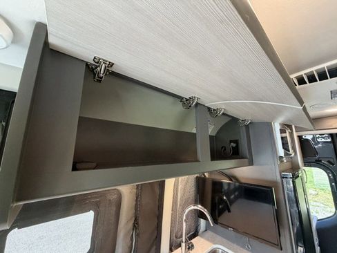 Used 2022 Mercedes-Benz Sprinter 2500 image 52