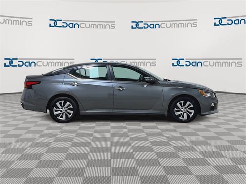 Used 2021 Nissan Altima 2.5 S w/ Driver Assist Package image 9