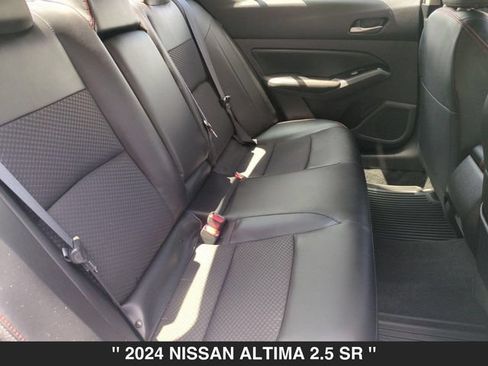 Used 2024 Nissan Altima 2.5 SR AWD/4WD image 30