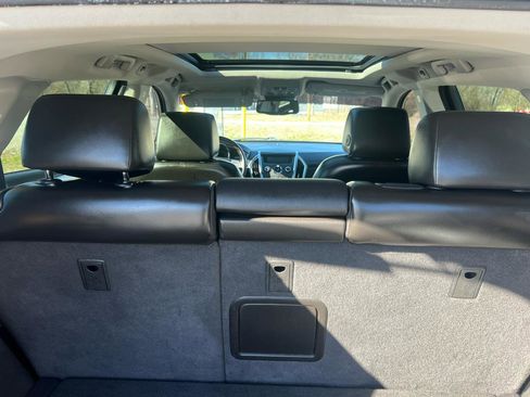 Used 2011 Cadillac SRX Luxury image 35