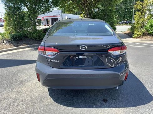 Used 2025 Toyota Corolla LE FWD image 7
