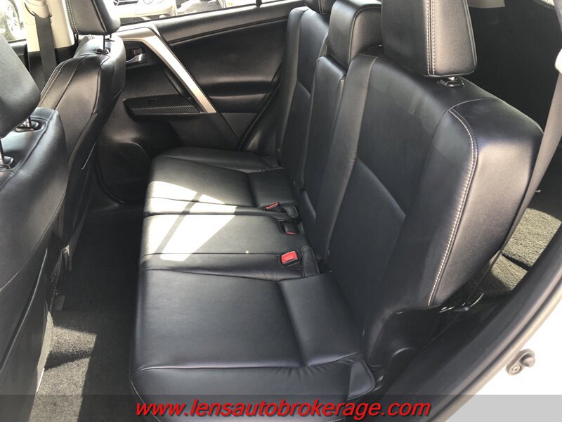 Used 2015 Toyota RAV4 Limited w/ Technology Package FWD image 17