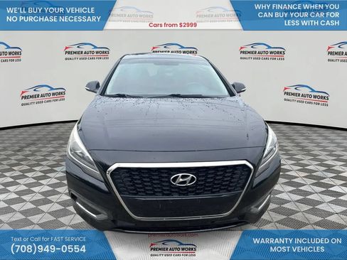 Used 2016 Hyundai Sonata SE FWD image 2