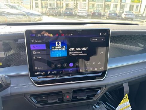 New 2026 Volkswagen Tiguan SE R-Line AWD/4WD image 19