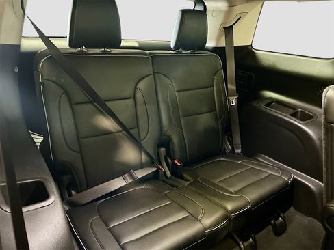 Used 2023 GMC Acadia Denali w/ Denali Technology Package image 29