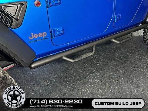 Used 2021 Jeep Gladiator Rubicon w/ Cold Weather Group AWD/4WD image 9