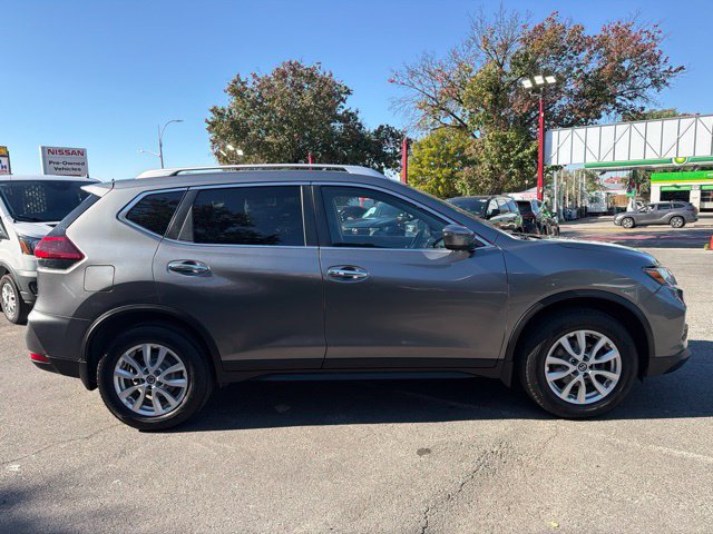 Used 2019 Nissan Rogue SV AWD/4WD image 4
