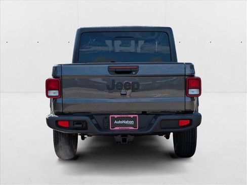 New 2025 Jeep Gladiator Sport image 8