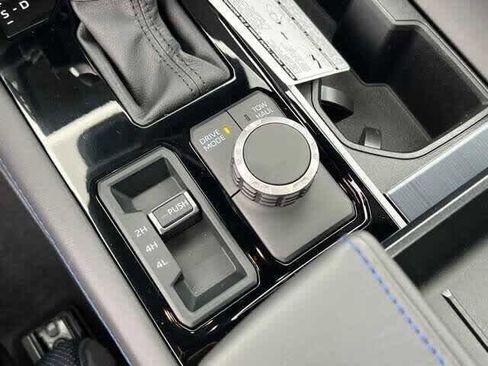 New 2025 Toyota Tundra Platinum image 25