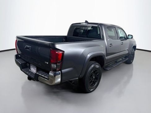Certified 2021 Toyota Tacoma SR5 AWD/4WD image 7