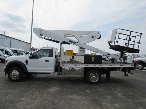 Used 2019 Ford F550 4x4 Regular Cab Super Duty image 6