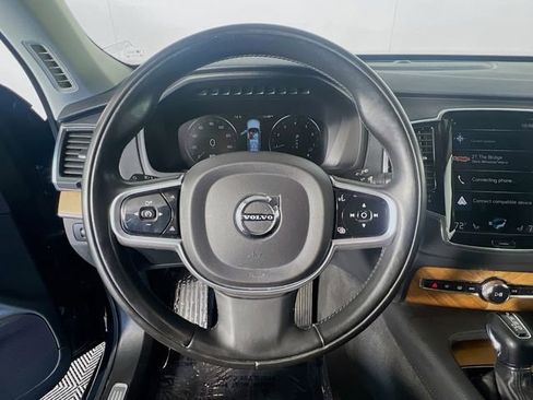 Used 2022 Volvo XC90 T6 Momentum w/ Advanced Package image 15