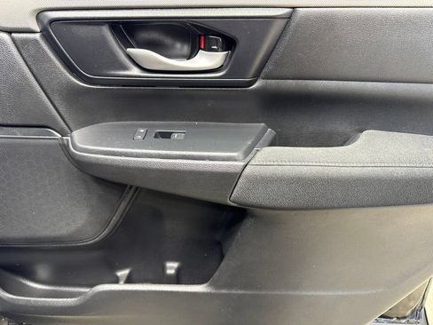 Used 2019 Honda CR-V LX image 27