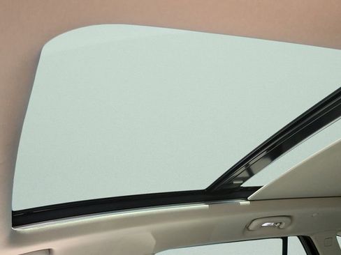 Used 2019 GMC Terrain Denali w/ Advanced Safety Package FWD image 17