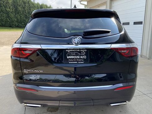 Used 2023 Buick Enclave Essence AWD/4WD image 6