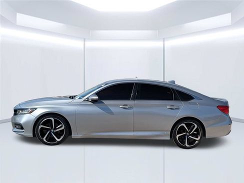 Used 2019 Honda Accord Sport image 2